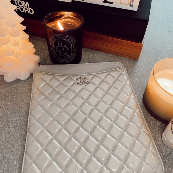 chanel ipad case